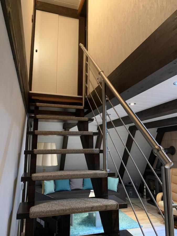 Natur Pur - Waldurlaub Im Tiny House Ronshausen Exterior photo